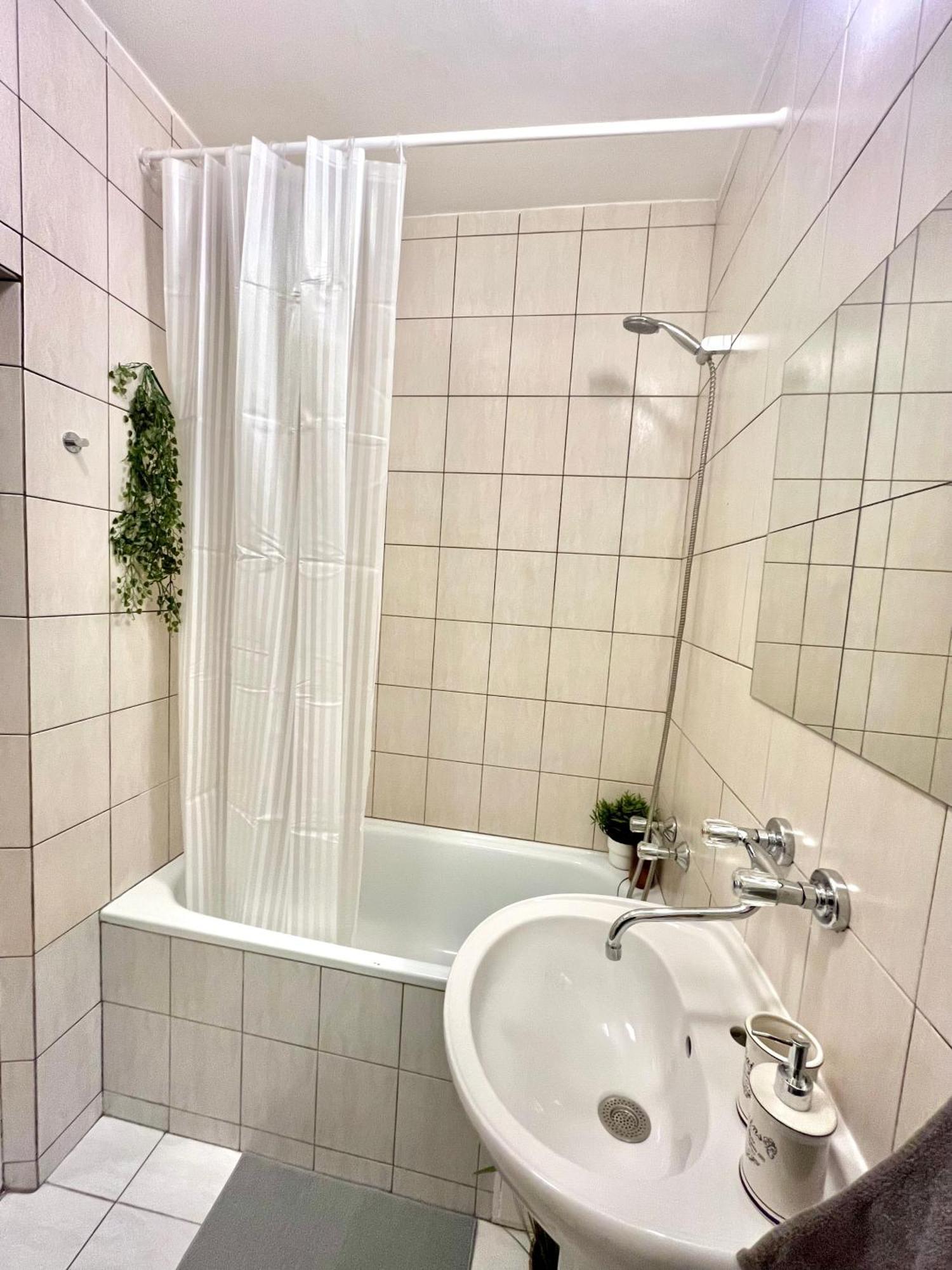 Apartment Simona - Old Town ブラチスラヴァ エクステリア 写真
